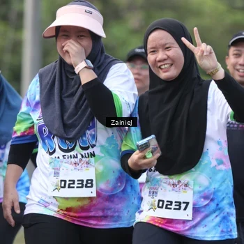 Runner Photo 8424913