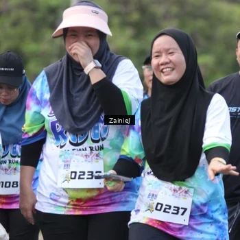 Runner Photo 8424915