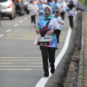 Runner Photo 8425271