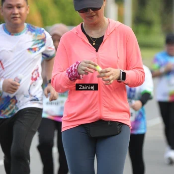 Runner Photo 8425461
