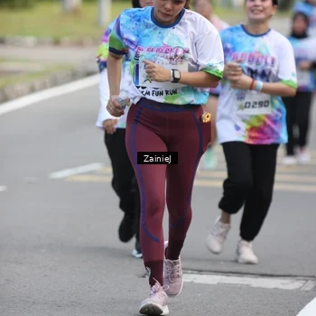 Runner Photo 8425659
