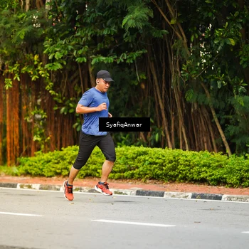 Runner Photo 8426289