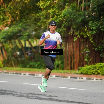 Runner Photo 8426290