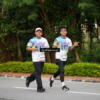 Runner Photo 8426303