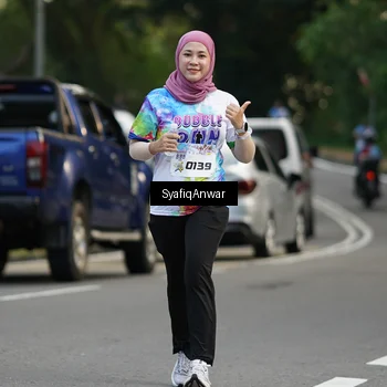 Runner Photo 8426738