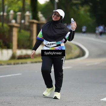 Runner Photo 8427499