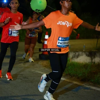 Runner Photo 8427531