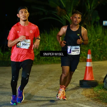 Runner Photo 8427544