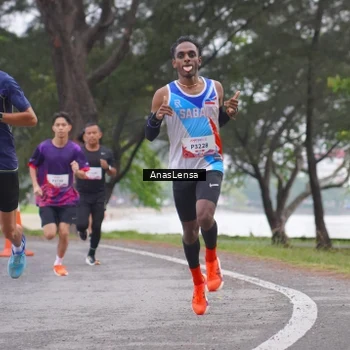 Runner Photo 8427555