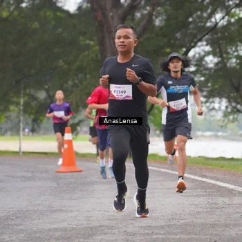 Runner Photo 8427557