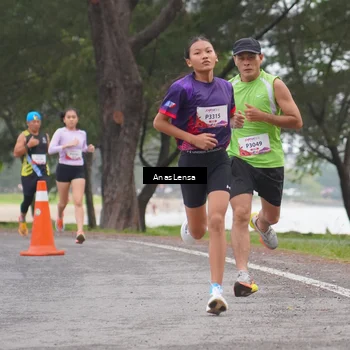 Runner Photo 8427565