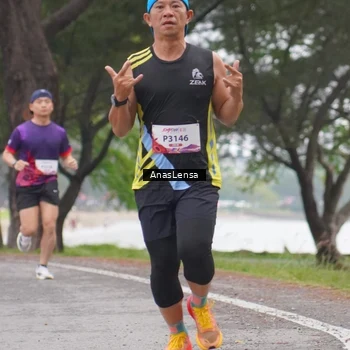 Runner Photo 8427591