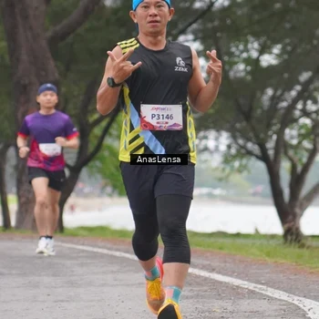 Runner Photo 8427601