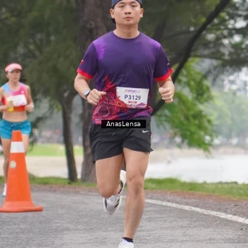 Runner Photo 8427614