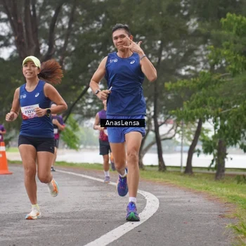 Runner Photo 8427640