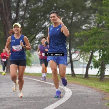 Runner Photo 8427643