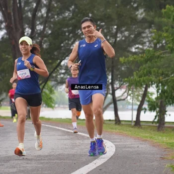 Runner Photo 8427644