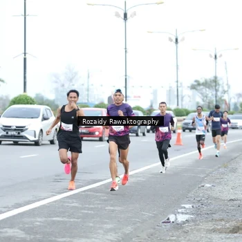 Runner Photo 8427672
