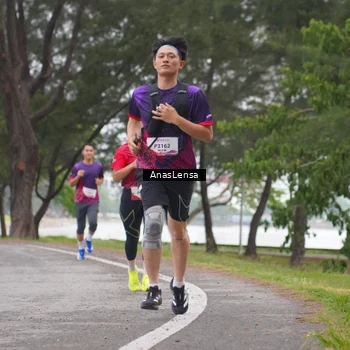 Runner Photo 8427696