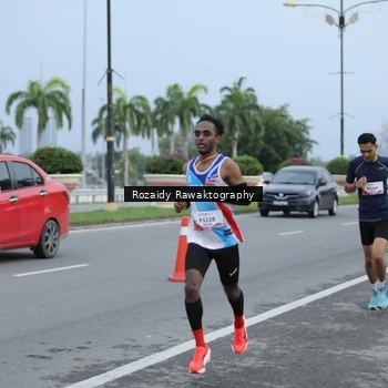 Runner Photo 8427705