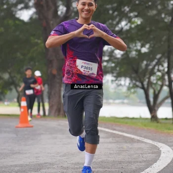 Runner Photo 8427734