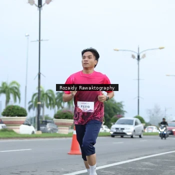 Runner Photo 8427745
