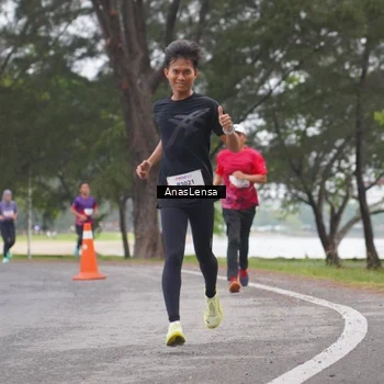 Runner Photo 8427754