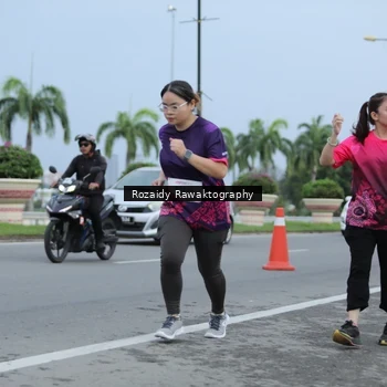 Runner Photo 8427765