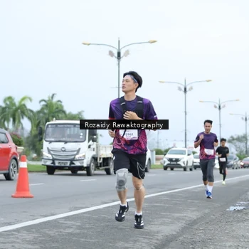 Runner Photo 8427771