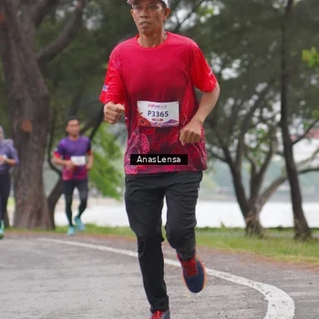 Runner Photo 8427784