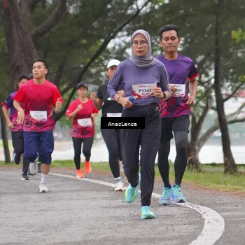 Runner Photo 8427789