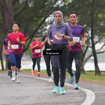 Runner Photo 8427792