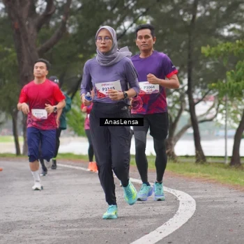 Runner Photo 8427807