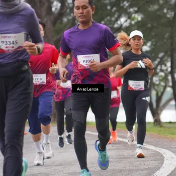 Runner Photo 8427813