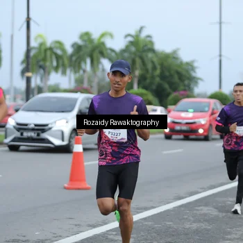 Runner Photo 8427831