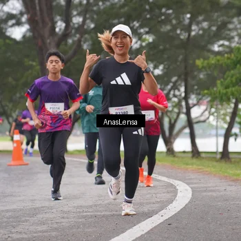 Runner Photo 8427836