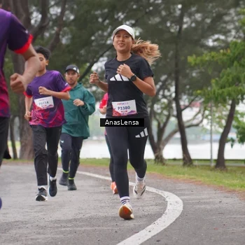 Runner Photo 8427843