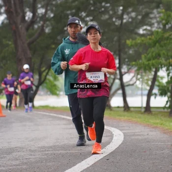 Runner Photo 8427887