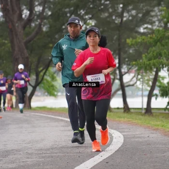 Runner Photo 8427888