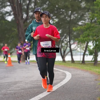 Runner Photo 8427898