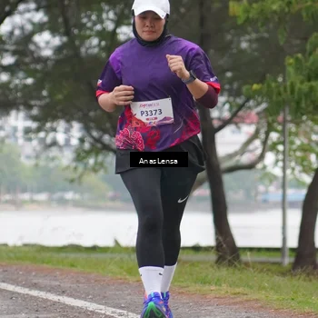Runner Photo 8427899