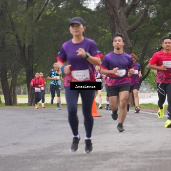 Runner Photo 8427901