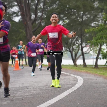 Runner Photo 8427904