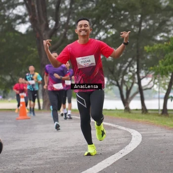 Runner Photo 8427906