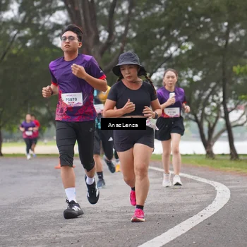 Runner Photo 8427933