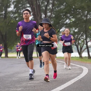 Runner Photo 8427934