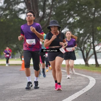 Runner Photo 8427943
