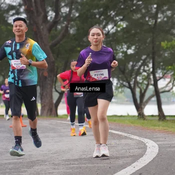 Runner Photo 8427972