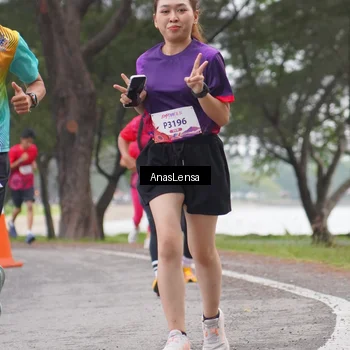 Runner Photo 8427975