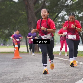 Runner Photo 8427987